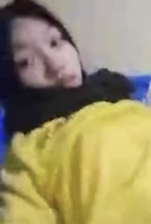 hijab kuning