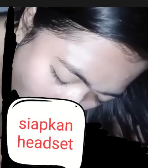 Dengerin percakapan nya