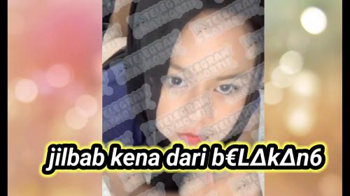 Hijab kena dari belakang