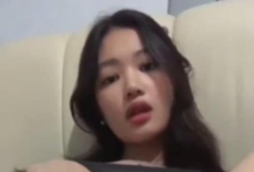 Putih bengsih kali cewenya