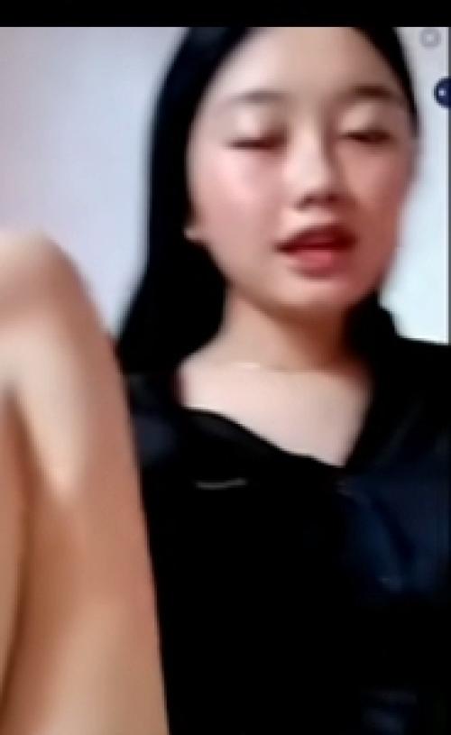 Cantik putih mulus lagi 