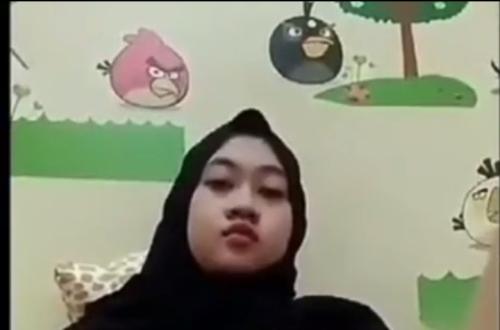 Jilbab hitam