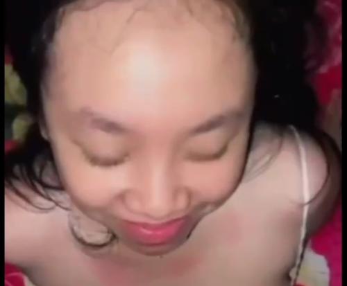 Mulus banget cewenya