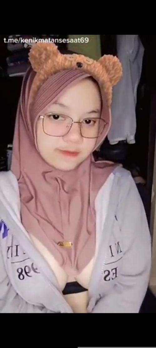 SI POLOS CANTIK TOBRUT