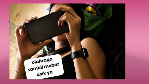 Sambil maen hp